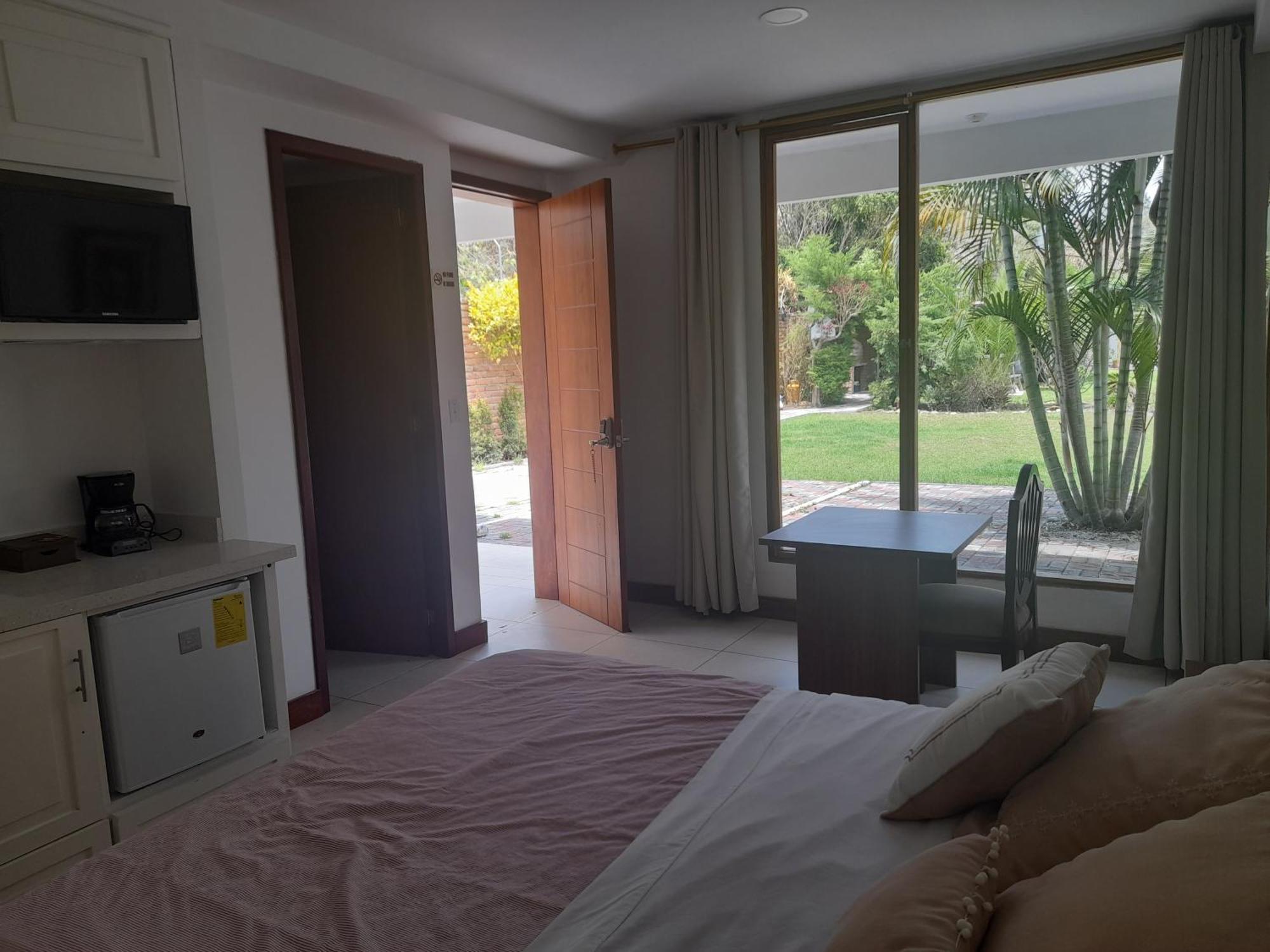 Bamboo Village Place Tumbaco المظهر الخارجي الصورة