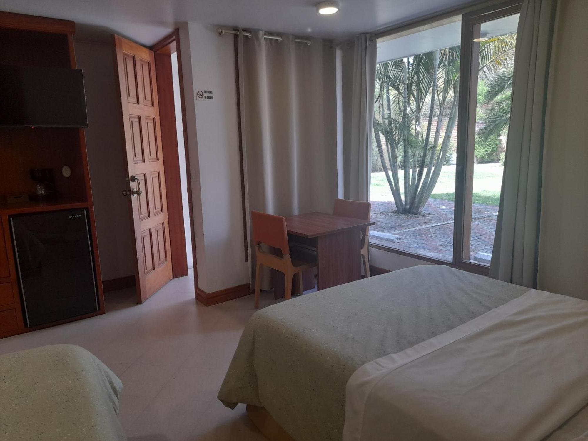 Bamboo Village Place Tumbaco المظهر الخارجي الصورة